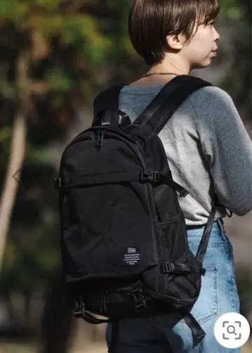 KiU 데이백 백팩 블랙 22L