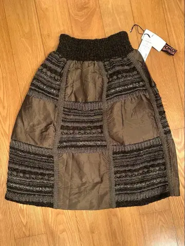 [ 미사용 ] 엠앤쿄코 플레어 스커트