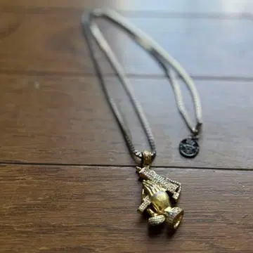 KING ICE 기관총 목걸이