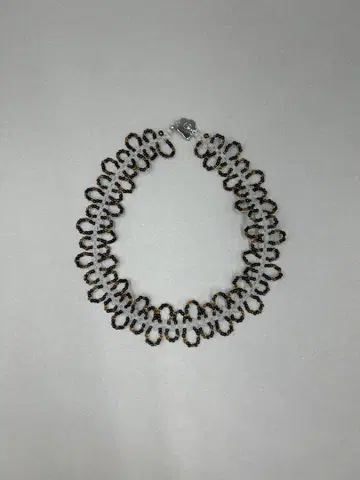 구불구불 비즈 목걸이