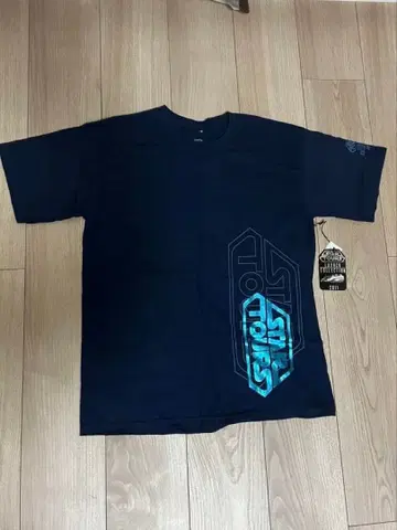 [택 포함 새상품] 디즈니월드 STAR TOURS T셔츠