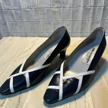 카산드레 배색 펌프스