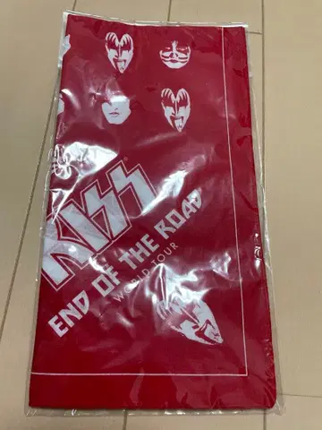 KISS 재팬 라스트 투어 도쿄 공연 반다나 (빨간색)