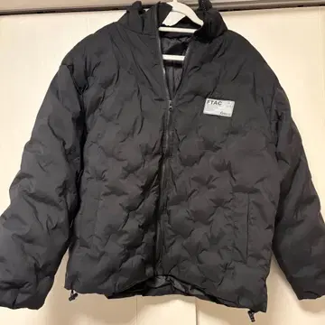 FTAC 후드 부착 블랙 다운 자켓