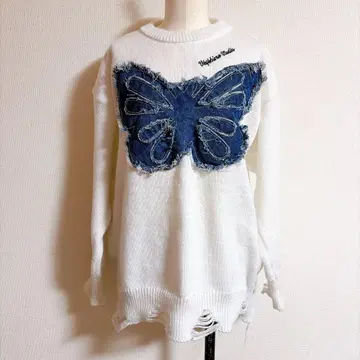 데님 나비 디자인 화이트 니트 스웨터 free 사이즈