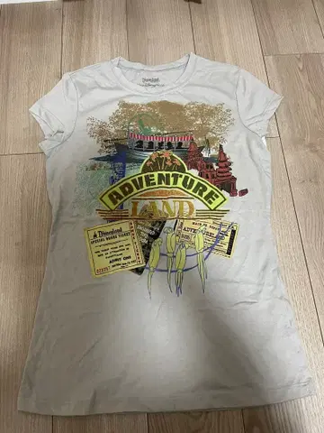 [택 포함 새상품] 월트디즈니 월드 Adventure Land T셔츠