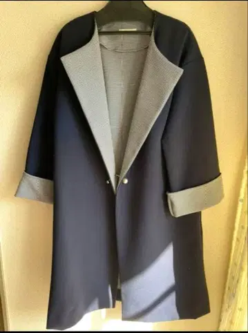 Loungedress 네이비 코트