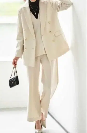 새상품급 GeeRA rugiana 자켓 수트 셋업 아이보리