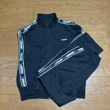 NERDY 블랙 저지 세트