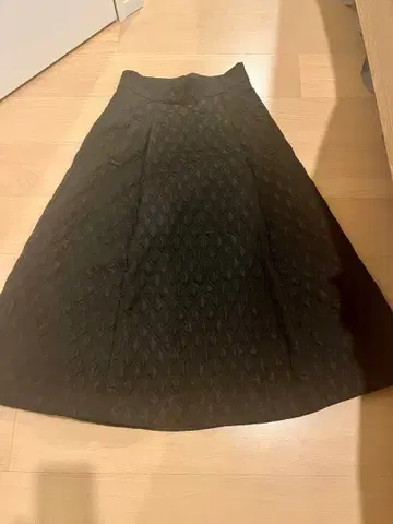 아푸와이저 리셰 퀼팅 롱 스커트 사이즈 2