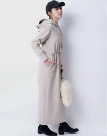 판매 10일까지 새상품 택 포함 저스길리티 사이드 드로스트 후드티 원피스