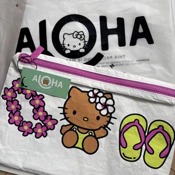 ALOHA Collection x Hello Kitty 파우치