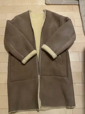 남성용 무스탕 코트