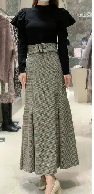 fray id 플리츠 헴 베어 스커트