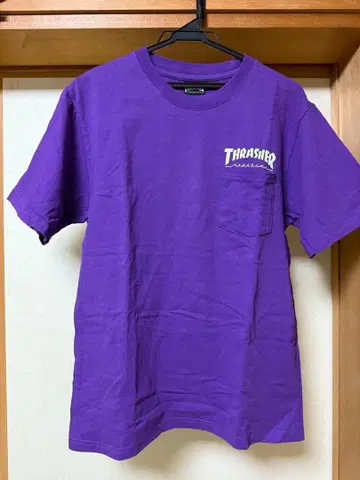 THRASHER 보라색 T셔츠 포켓 부착