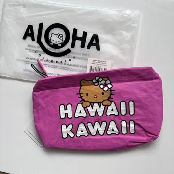 ALOHA Collection x Hello Kitty 파우치