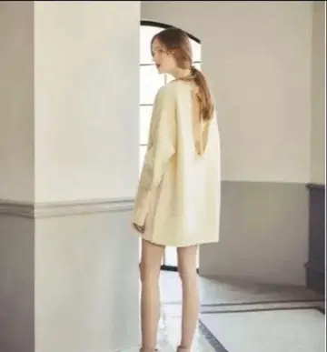 로자리 문 Back Open Cable Tunic