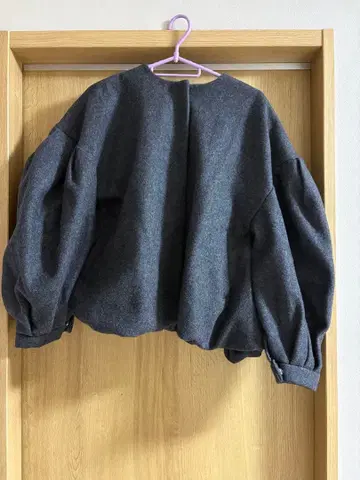 그레이 벌룬 슬리브 자켓