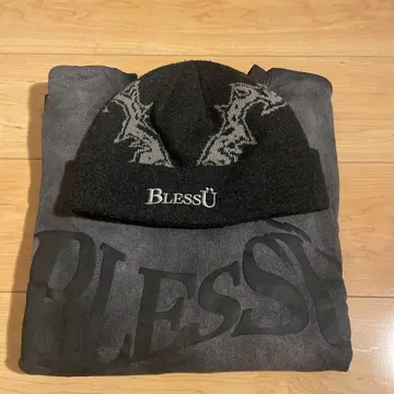 BLESS U 비니 맨투맨