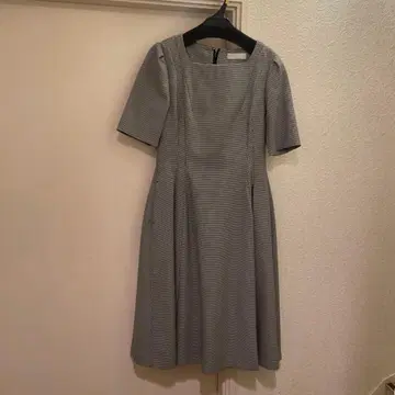 CELFORD 그레이 반팔 무릎 기장 원피스 38