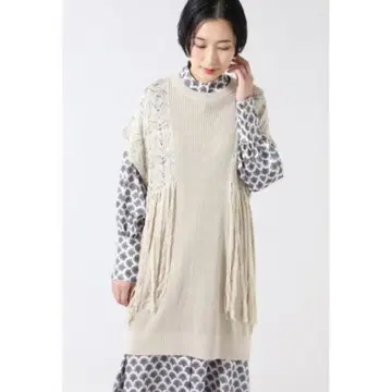 [ ROSE BUD ] 프린지 니트 베스트