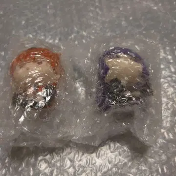 장송의 프리렌 큐룽하게 쳐다보는 포즈