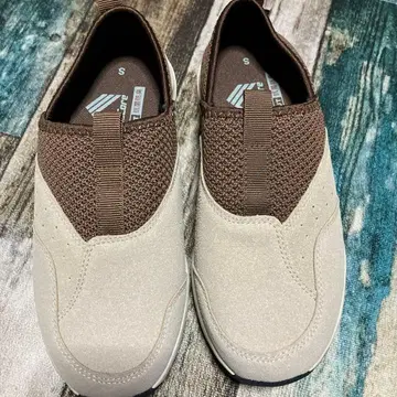 워크맨 필드 코어 스로우 아웃