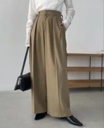 CAPRICIEUX LE'MAGE 카프리슈레마쥬 2턱 와이드 팬츠