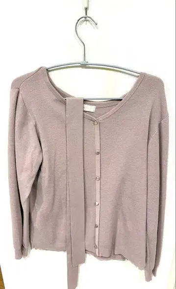 any SiS 연보라 버튼 가디건