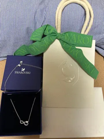 ( 새상품 미사용 ) 스와로브스키 인피니티 실버 목걸이
