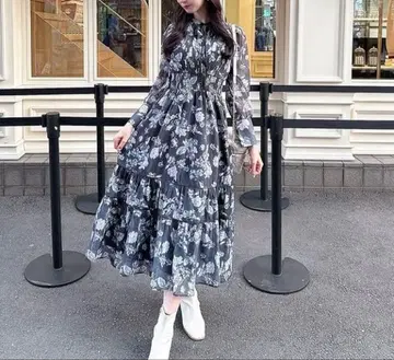 미사용 새상품 안미르 Anmille 오리지널 Flower 턱 원피스