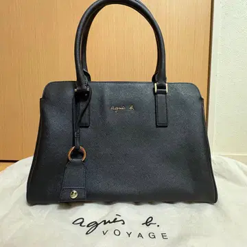 미사용급 agnes b. 숄더 사피아노 가죽 블랙 출퇴근 취업활동