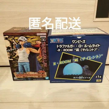 원피스 트라팔가 로 피규어와 룸 라이트