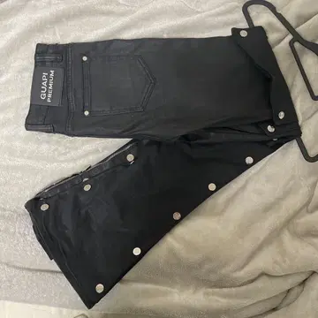 GUAPI PREMIUM 블랙 팬츠