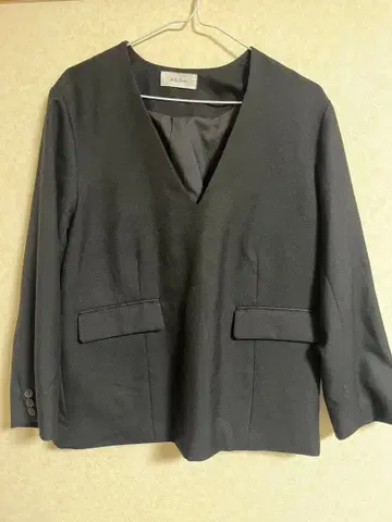 Mila Owen 블랙 노카라 자켓