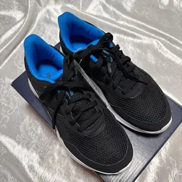 23.5cm Reebok 블랙/블루 스니커즈