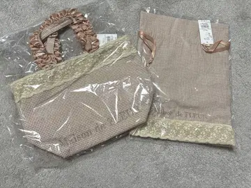 [ 새상품 ] Maison de FLEUR 체크 무늬 복조리 핸드백 세트