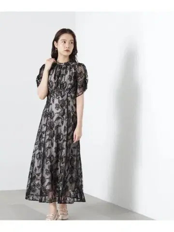 질 바이 질 스튜어트 컬러 레이스 원피스