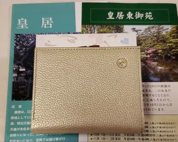 황궁 동어원 가마구치 달린 지갑 (2단 접이식) 신색상 골드색입니다.