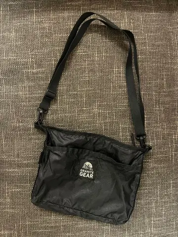 그래닛기어 하이커 사첼 블랙