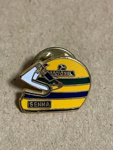 아일톤 세나 헬멧형 핀 배지