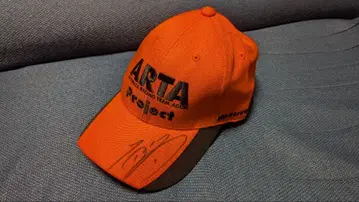 스즈키 아구리 사인 ARTA Project 캡