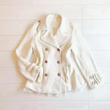 LIZLISA 아이보리 숏 기장 코트 히메갸루