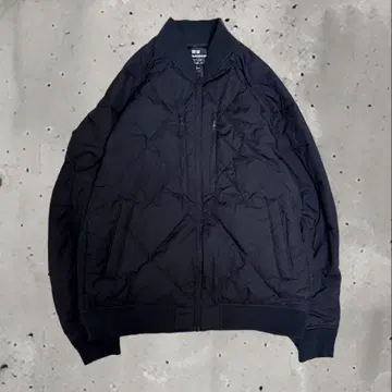 유니클로 리사이클 하이브리드 다운 자켓 XL