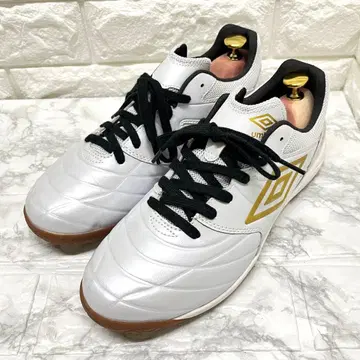 새상품급 엄브로 액세레이터 TR EX umbro 풋살화 26