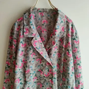꽃무늬 블라우스 그레이 빈티지 레트로 더블 버튼 핑크