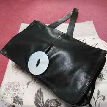 카와카와 button (대) 가죽 숄더백 플랩식 새상품급