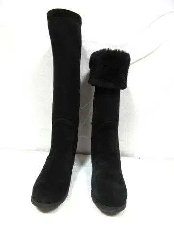 CORSO ROMA 9 인힐 무스탕 부츠 시착만 한 보관품