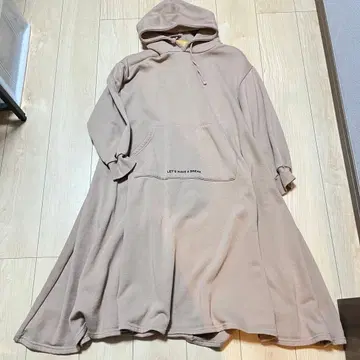 RODEO CROWNS 후드 부착 원피스 베이지 모카 브라운