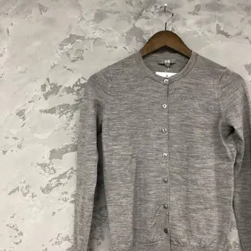 UNIQLO 유니클로 그레이 긴팔 가디건 M 사이즈 울 가디건